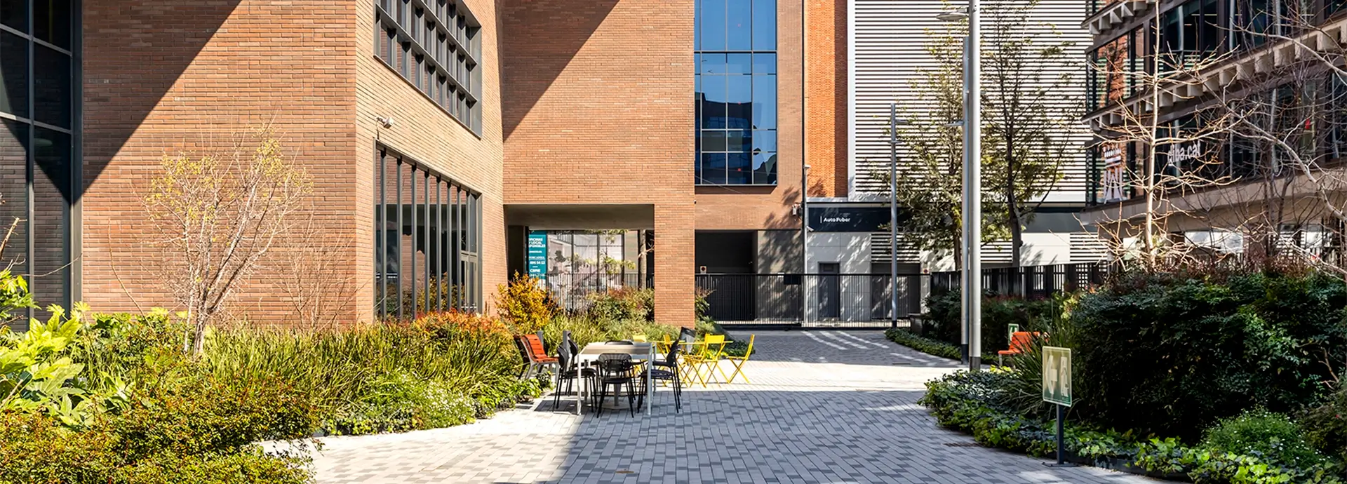 Llull 108 oficinas exclusivas | Mile Campus